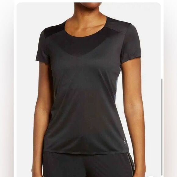 On running cloud performing black and grey shirt size M - Picture 1 of 14